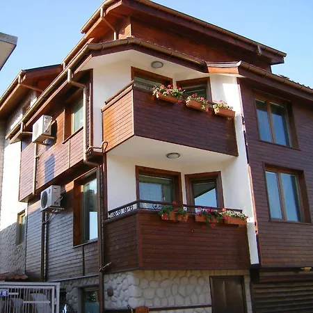 בית הארחה Dari Guest за гости дари 3*