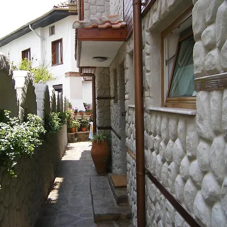 Pensión Dari Guest за гости дари